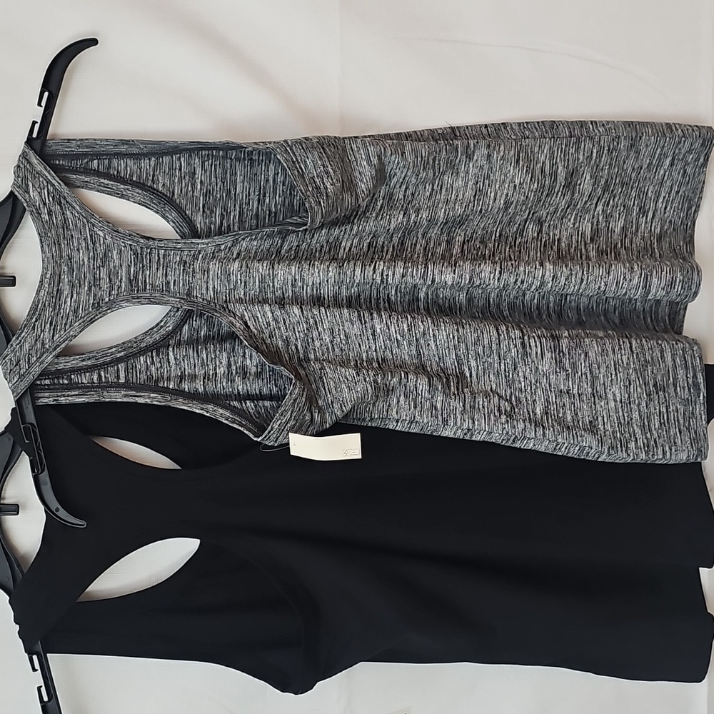 2pk Racerback Tanks NWT - Picture 7 of 7